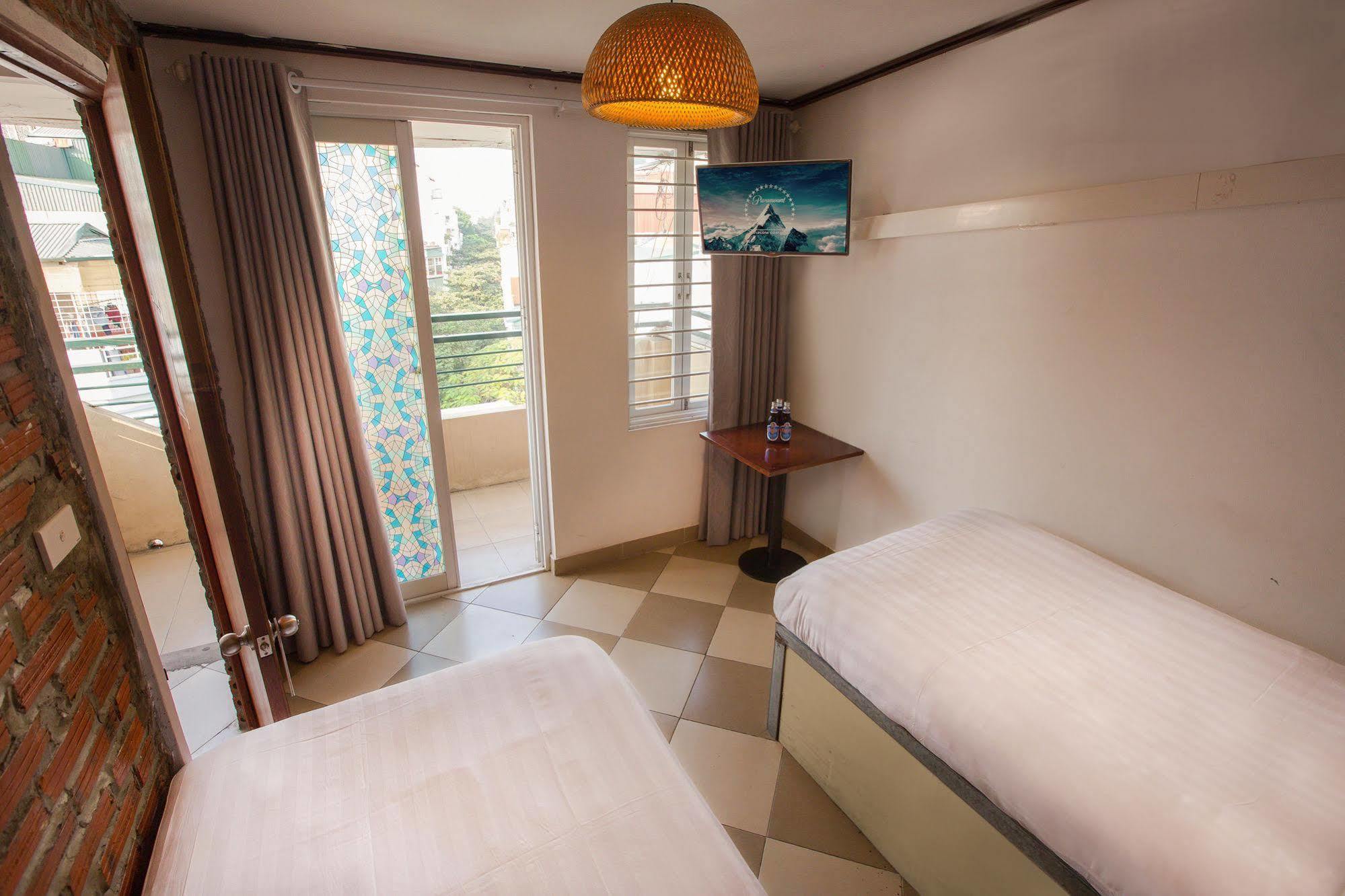 Az Hanoi Hostel ภายนอก รูปภาพ
